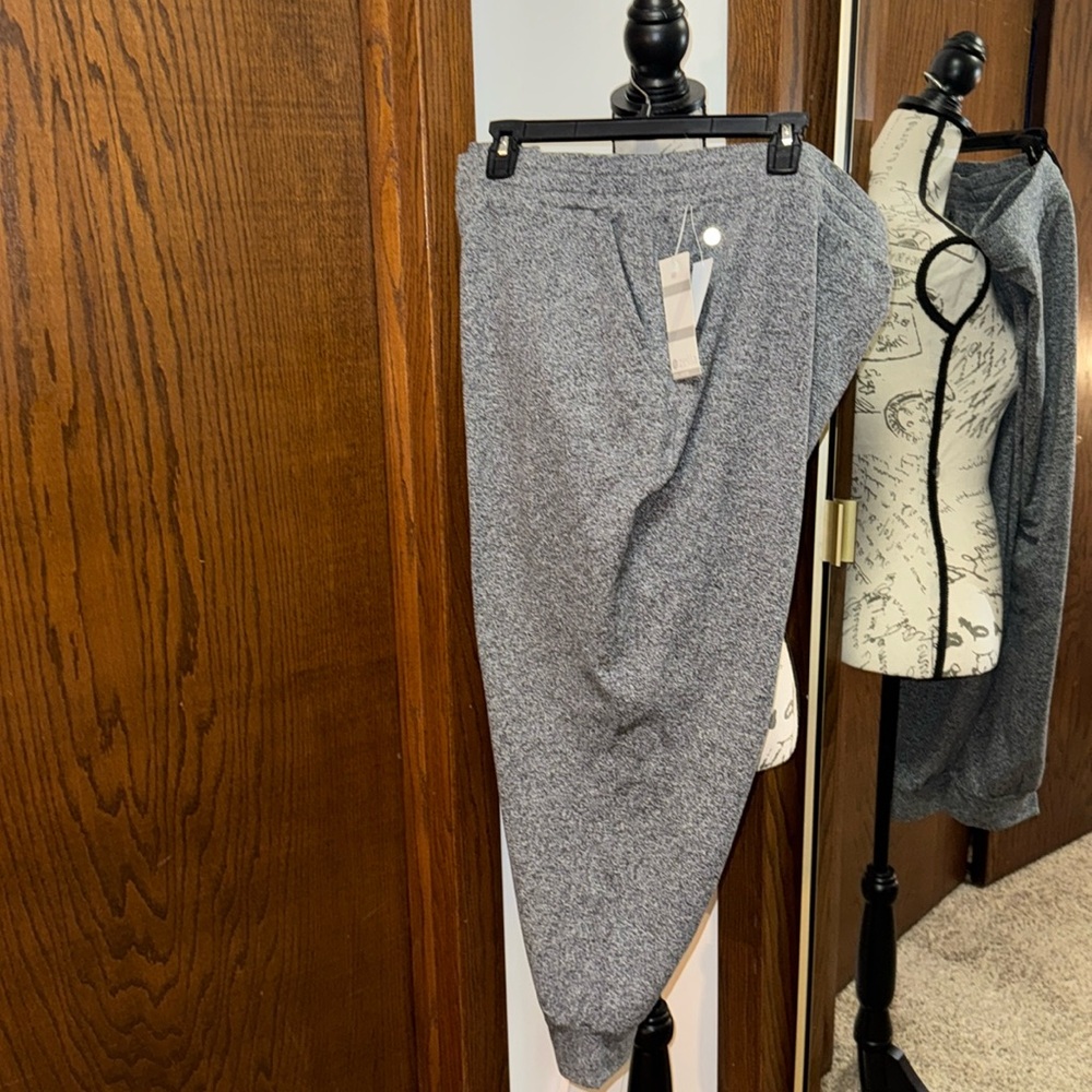 Women’s new plus size Zella wellness jogging pants gray size 3X